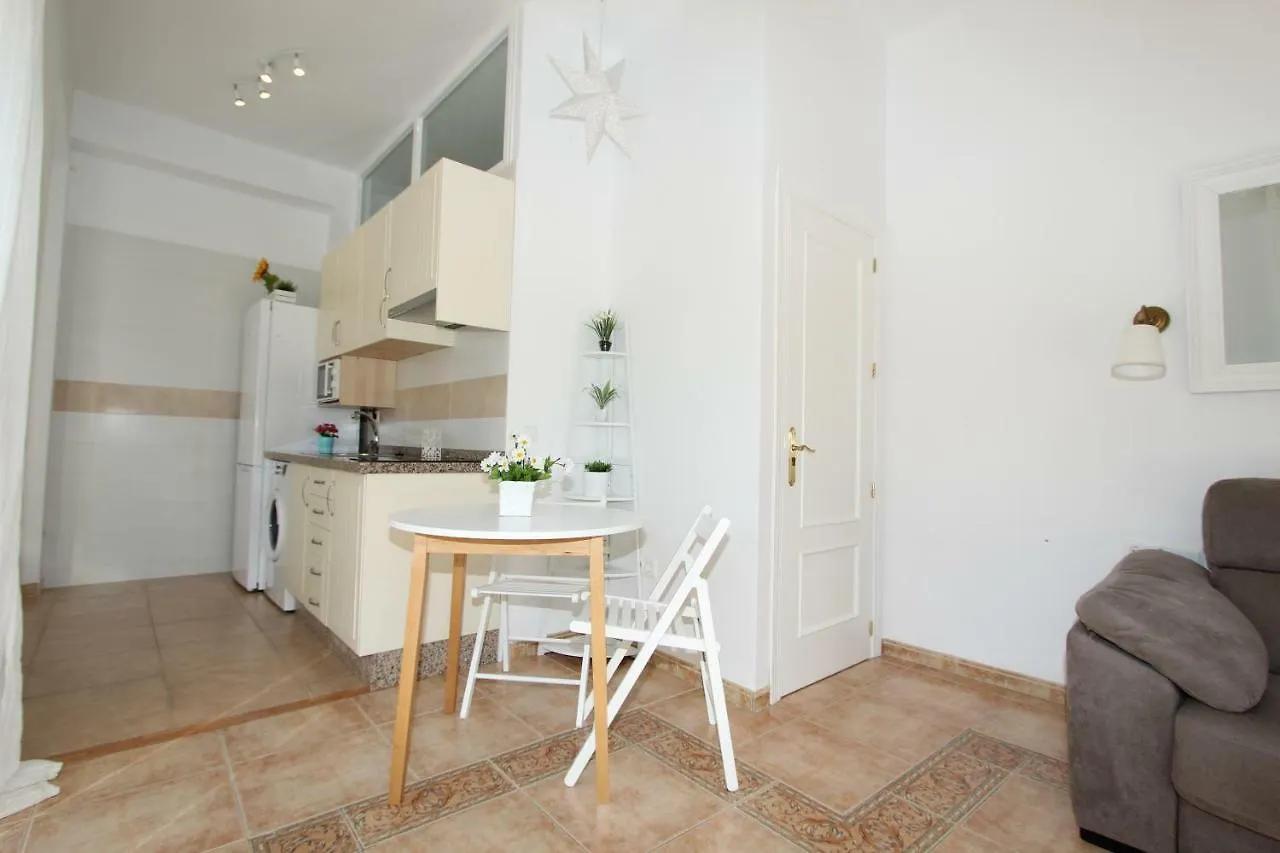 Apartamento Ollerias Málaga 0*,